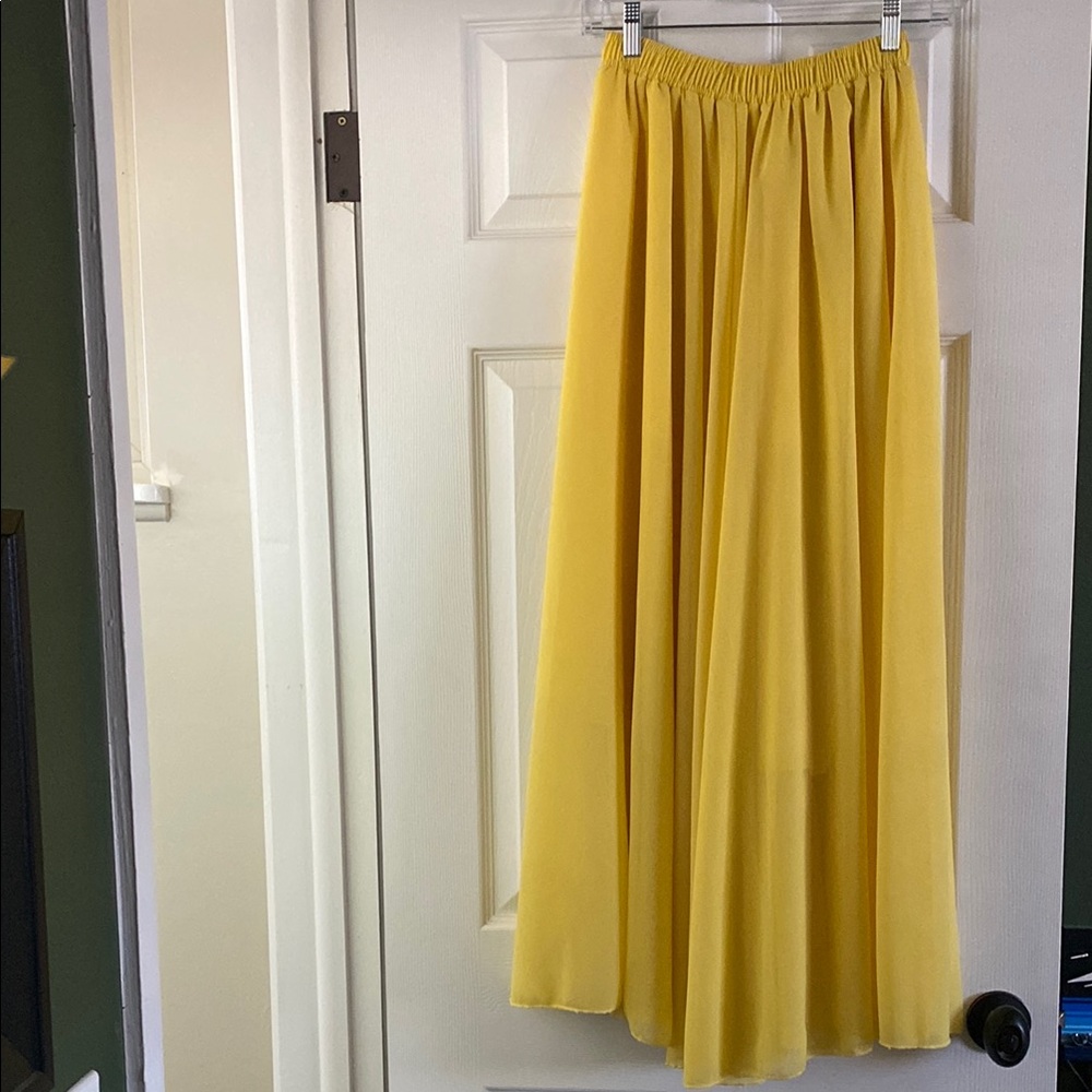 Elegant Yellow Maxi Skirt - Size Small